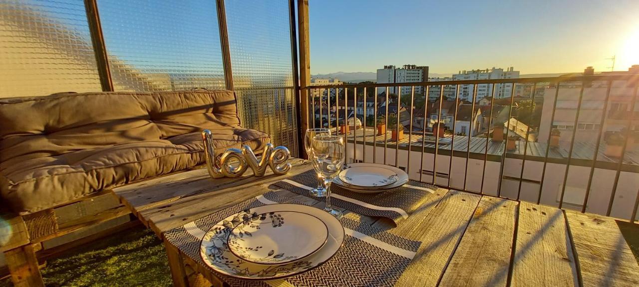 La Dolce Vita -T2 52M2- Dernier Etage- Terrasse-Parking-Wifi Fibre Διαμέρισμα Ταρμπ Εξωτερικό φωτογραφία